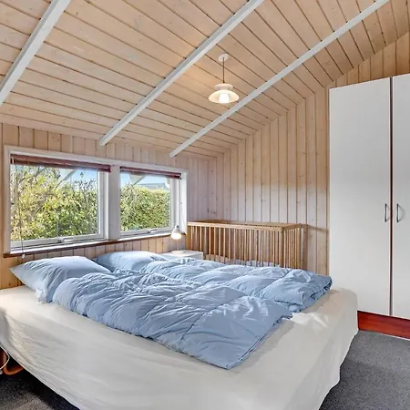 Stunning In With 4 Bedrooms And Sauna * 哈泽斯莱乌
