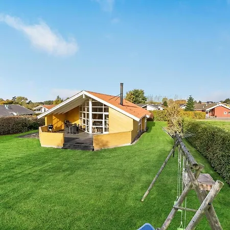 Stunning In With 4 Bedrooms And Sauna *