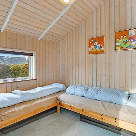 Stunning In With 4 Bedrooms And Sauna